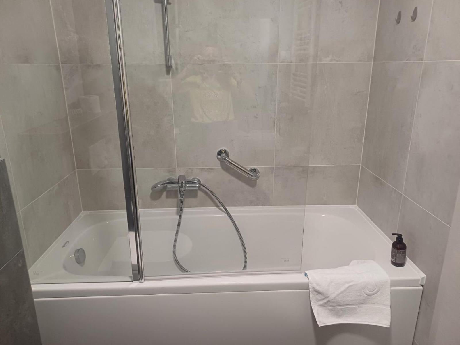 Rosa Apartment